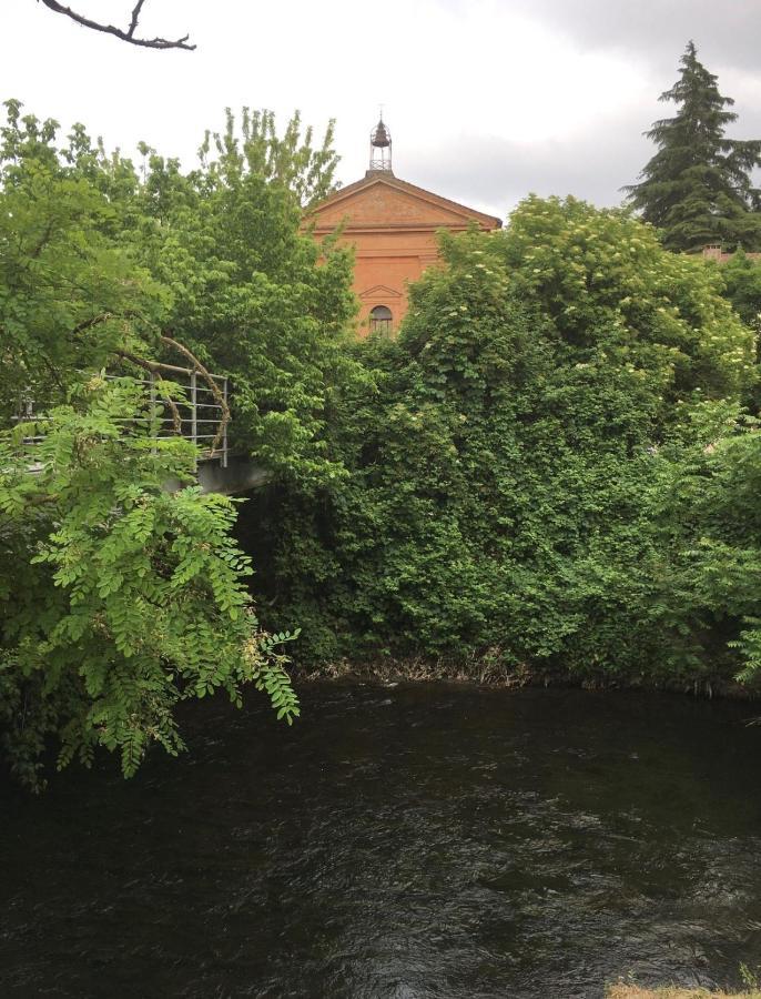 Gli Alloggi De Il Piccolo Borgo Castel Maggiore Exterior photo